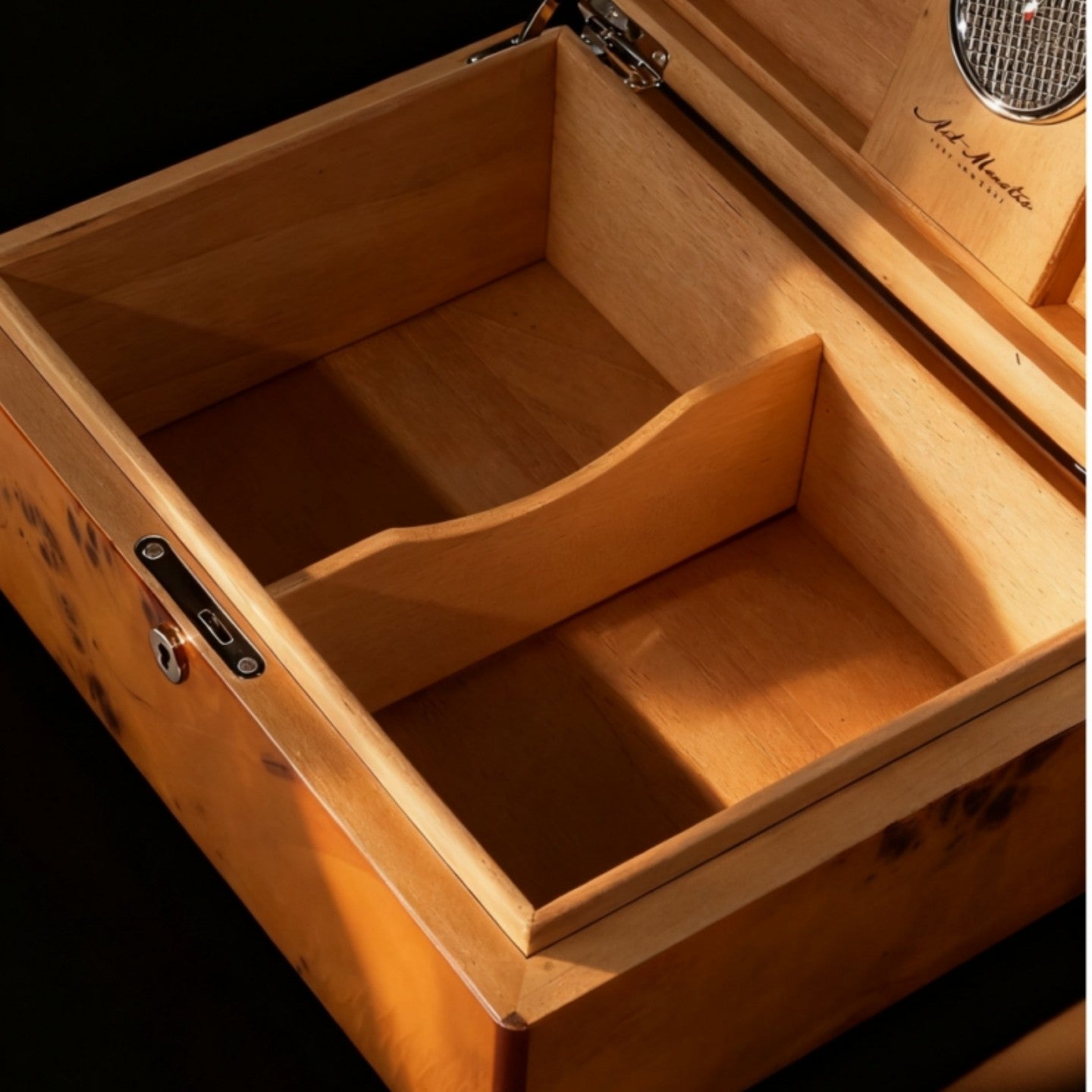 Leopard Wealth™ Luxury Cigar Humidor